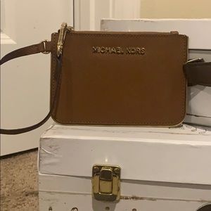 Michael kors wristlet